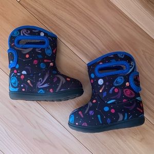 Toddler Bogs Size 4